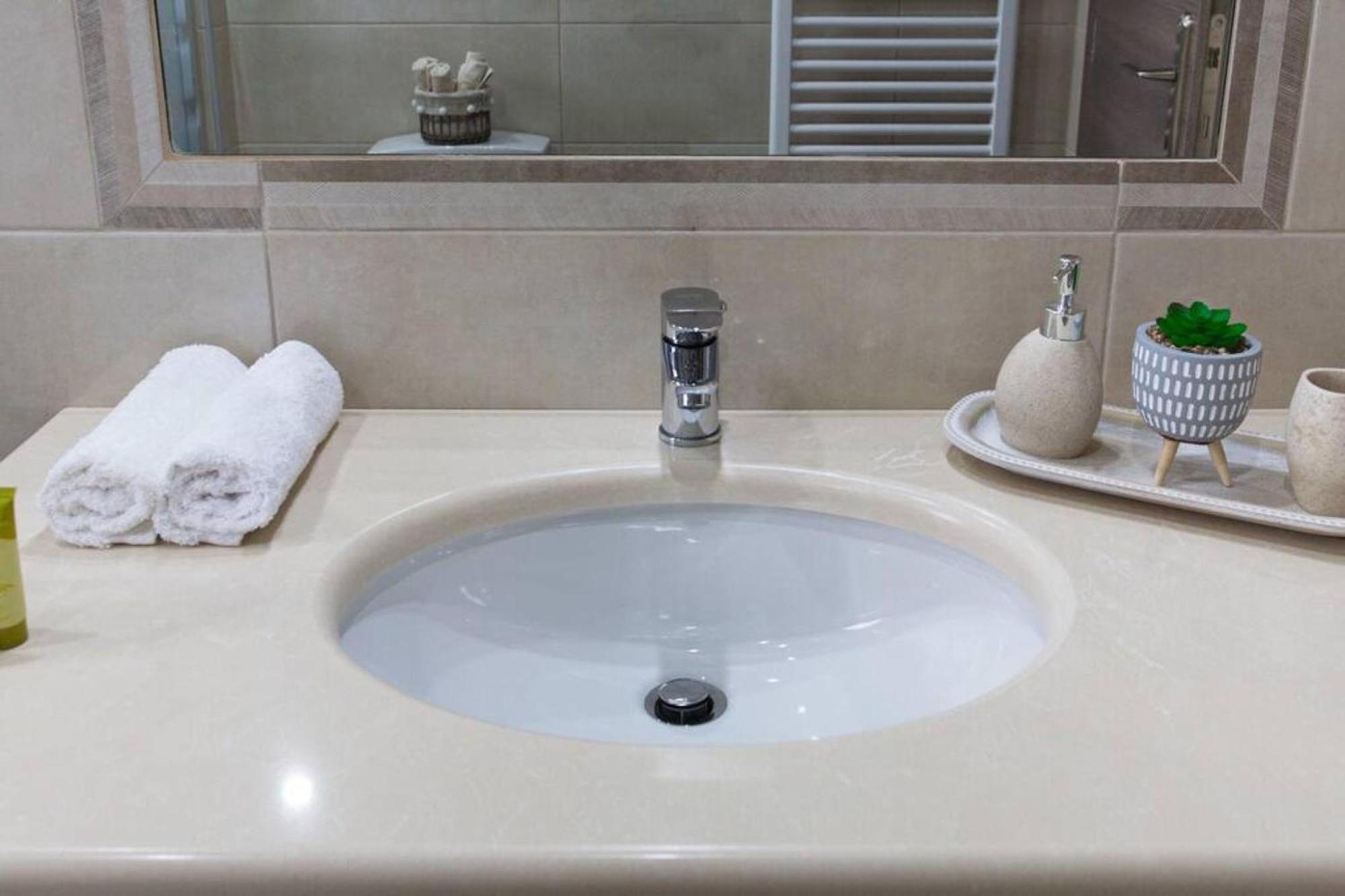 Sunny Apartment Lefkada - Lefkada Bnb Kalligoni エクステリア 写真