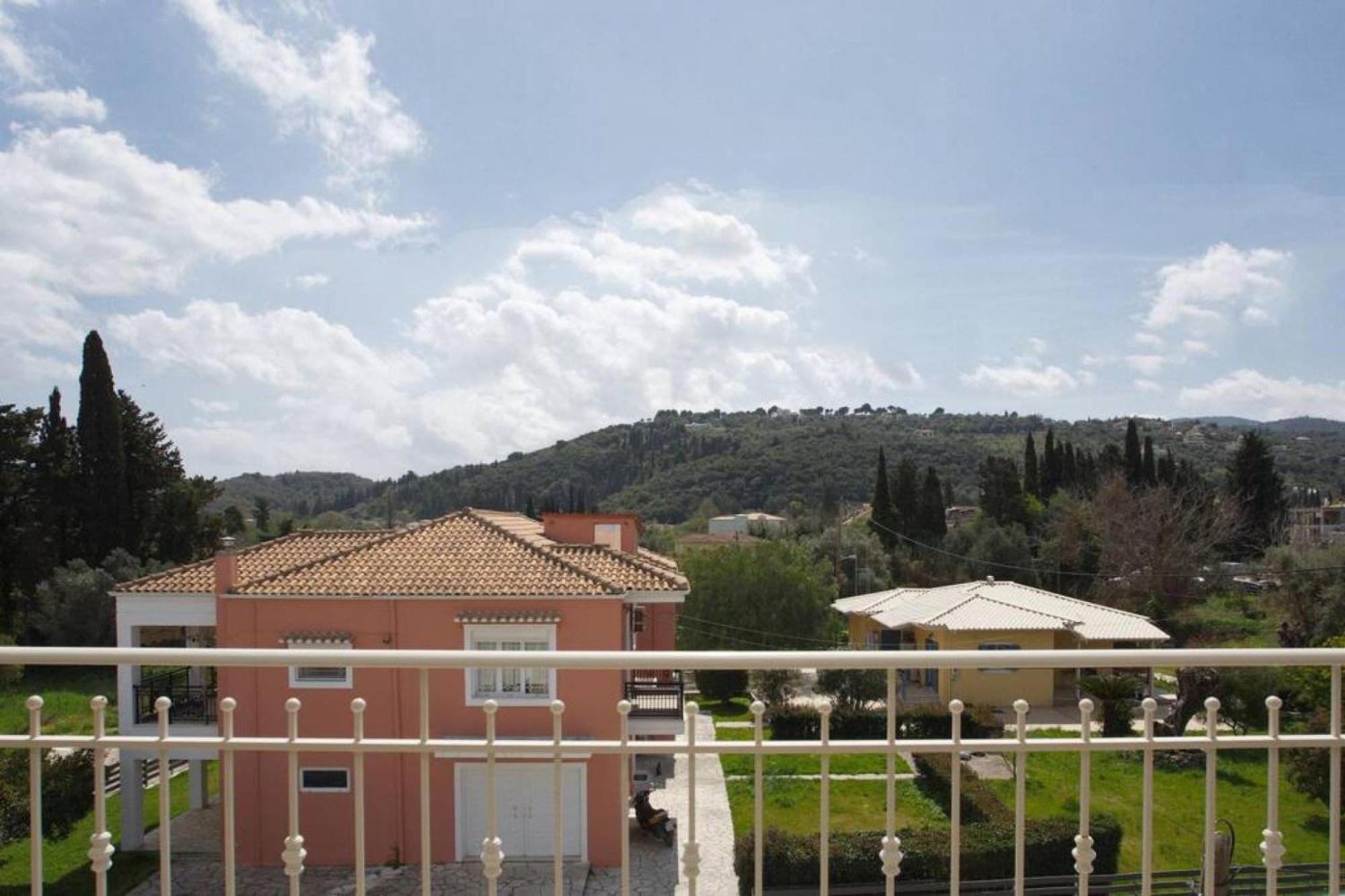 Sunny Apartment Lefkada - Lefkada Bnb Kalligoni エクステリア 写真