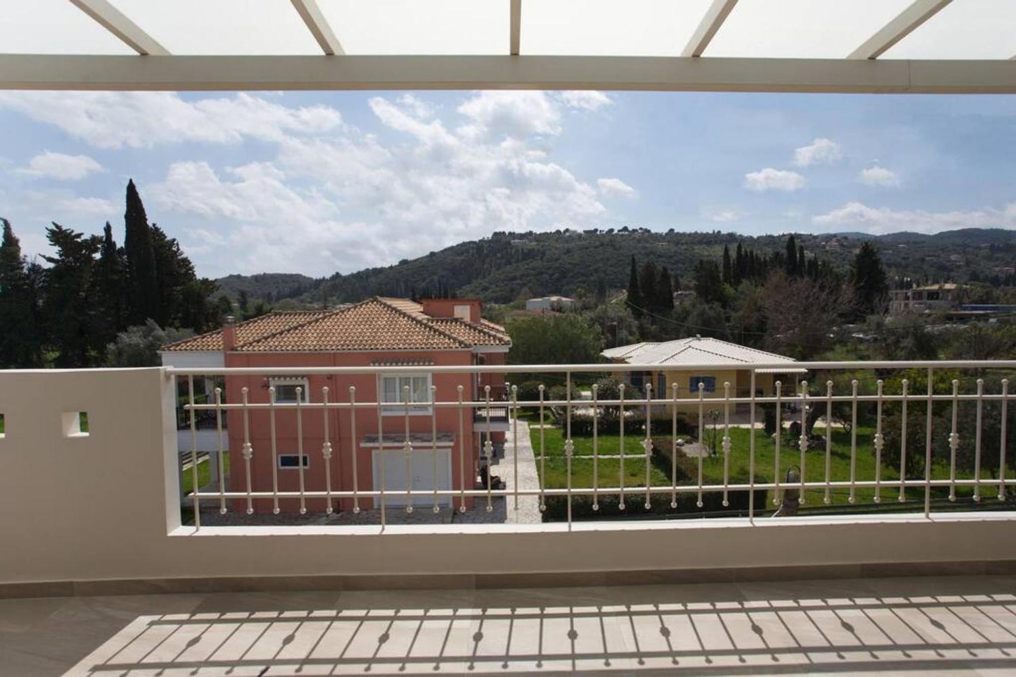 Sunny Apartment Lefkada - Lefkada Bnb Kalligoni エクステリア 写真